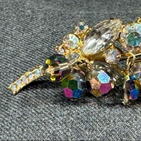 Vintage Juliana cha cha beads AB crystals goldtone metal leaf pin brooch - Picture 5 of 11